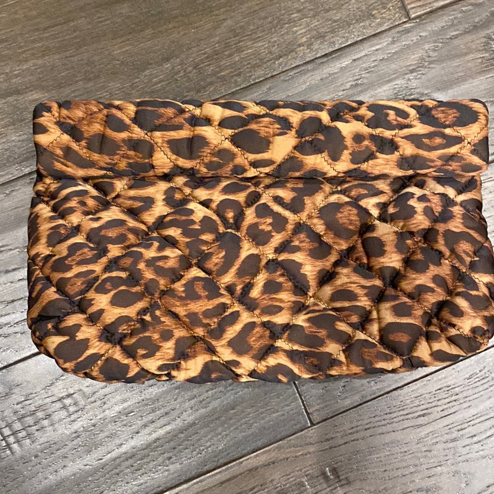 Animal print quilted clutch/crossbody nwt